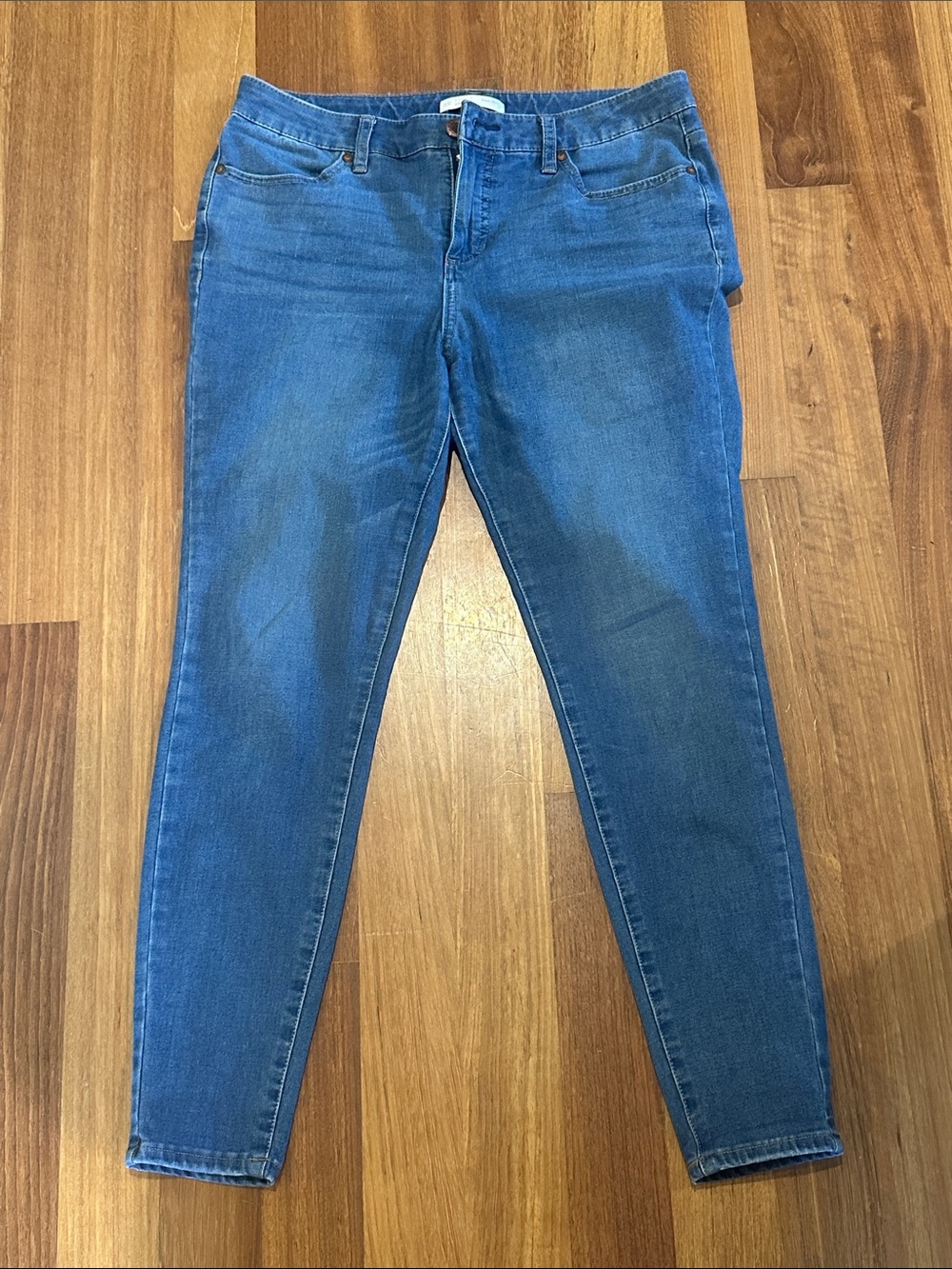 LC Lauren Conrad Medium Blue Skinny Jeans